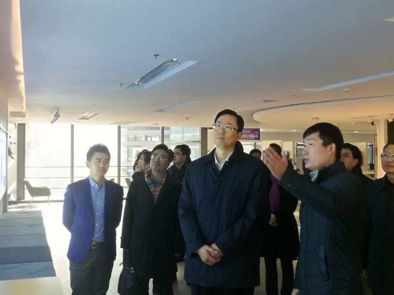 南京市委副书记、市长蓝绍敏考察南京u8国际长江创新中心有限公司